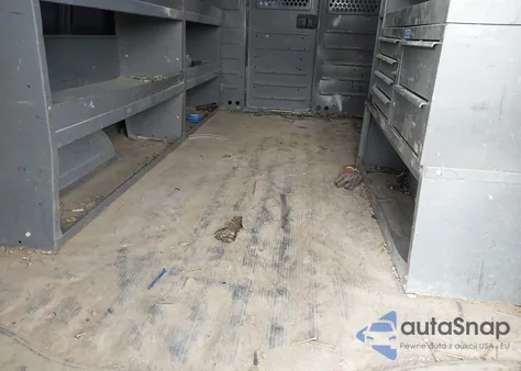 2019 Chevrolet Express 2500 Work Van z USA, uszkodzony, nr VIN 1GCWGAFG3K1336741